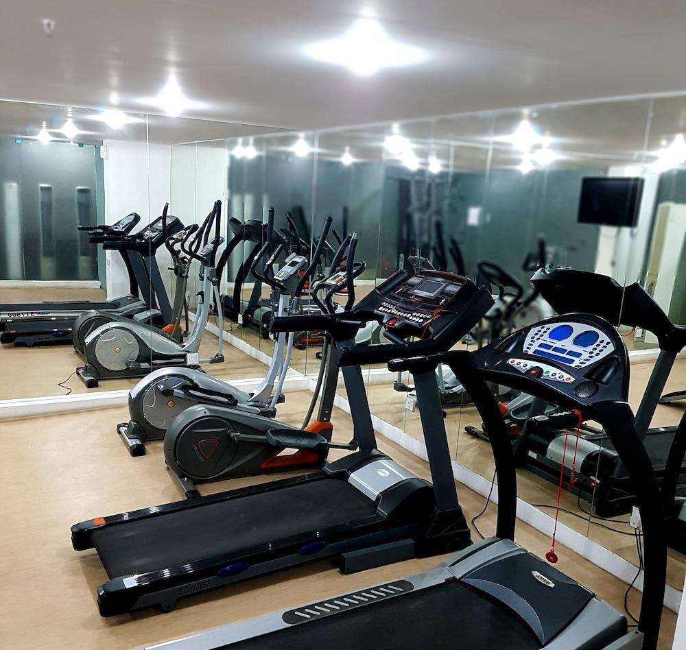 艾尔穆汉纳广场酒店 Salmiya 外观 照片